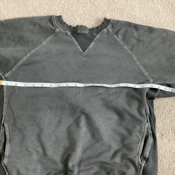 Distressed crew neck - Picture 4 of 6